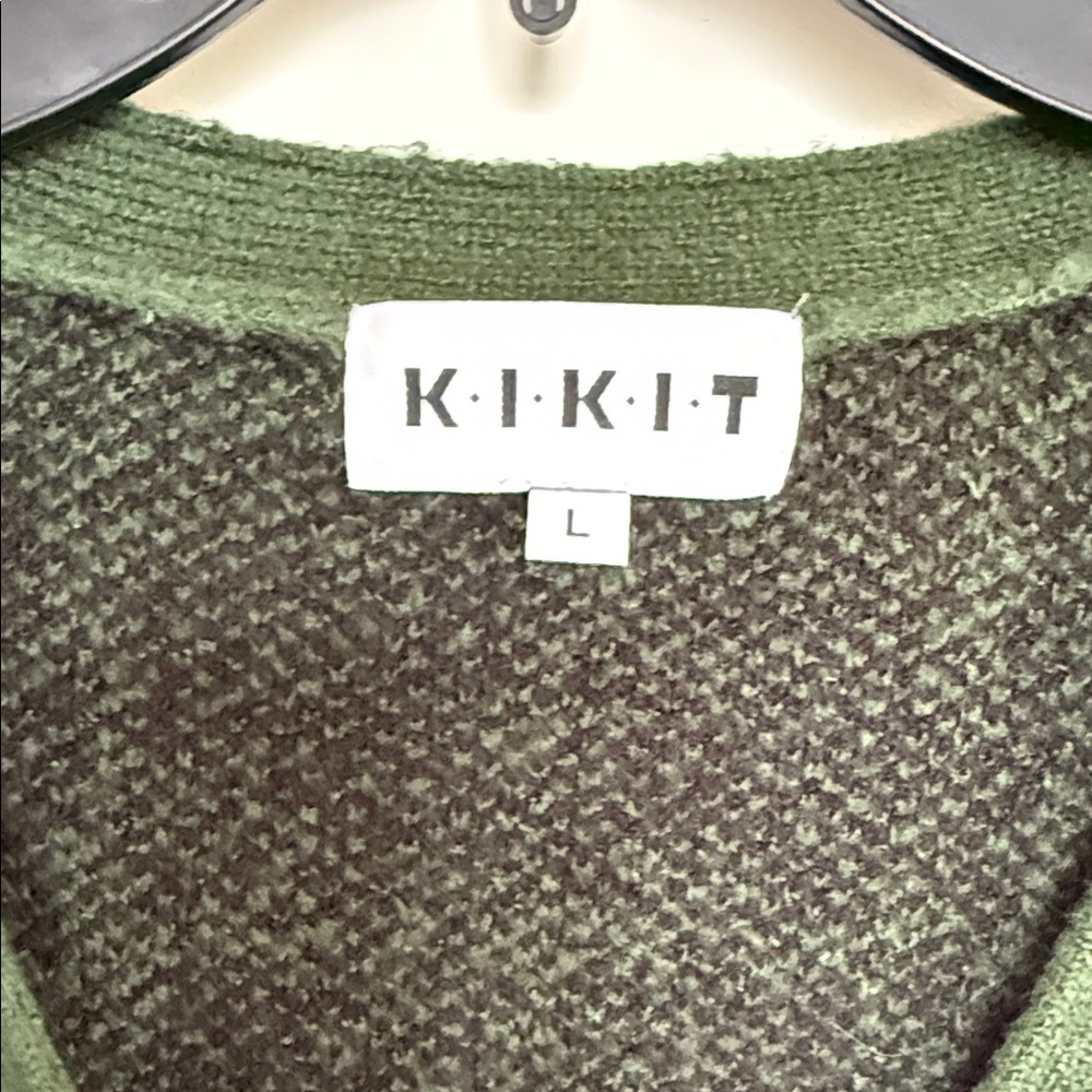 Forest Green Plaid V-Neck Cardigan Sweater - Picture 2 of 7